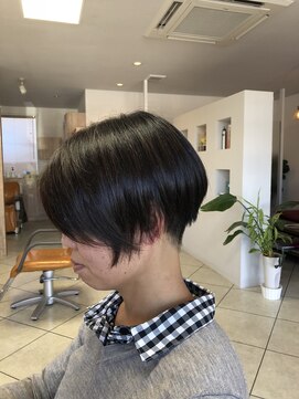 レゴヘアー(LEGO HAIR) ブロックカット、前下がりボブ