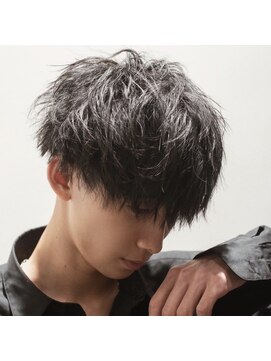 リップス レイ ギンザ(LIPPS Ray GINZA) 刈り上げツーブロック束感無造作マッシュ