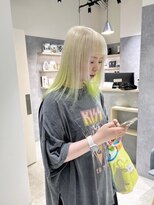 スリット(slit)&nbsp;ブロンド×ミントグリーン/ エフェクトブリーチ/なんば