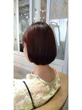 レガーレ(Legare) 美還元ショートボブ