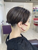 フェイバリットビューティシャルム(Favorite Beauty Charme)&nbsp;刈り上げ女子×ハイライト×デザインカラー×ショート×上大岡駅