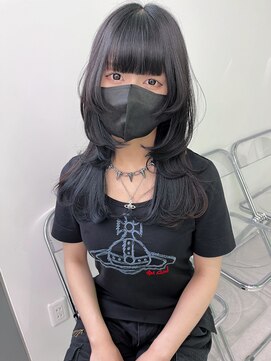 キバ(kva) ▽□□▽姫カット×ウルフカット