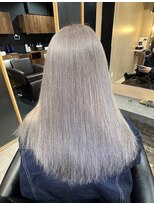 ラピス 横浜(Lapis)&nbsp;グレーシルバーブリーチカラーシールエクステ