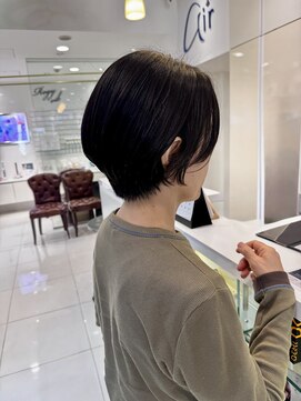 エアー 銀座タワー(AIR) 【藤岡】首すじ美人の立体ショート