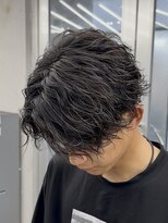 オーバル ジングウマエ(OVARL jingumae)&nbsp;縦落ちパーマセンターパートシャドウパーマサーフカール