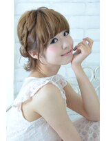 キキ(kiki)&nbsp;ショートスタイル編み込みスタイル