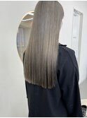 柔らかグレージュ
