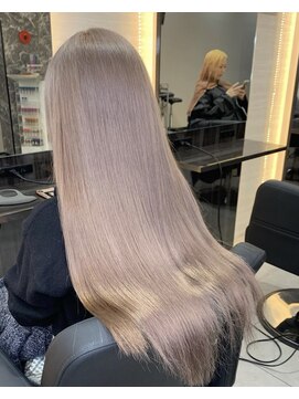 ラピス 大阪心斎橋店(Lapis) クリームベージュ