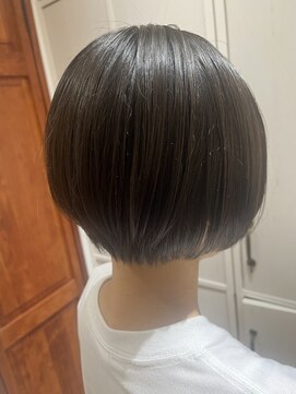 アマレット(Amaretto) 【オリーブベージュ×丸みショート】