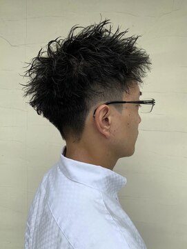 ロダット 横浜(LODAT by little) ツイストスパイラルパーマ【LODAT横浜】