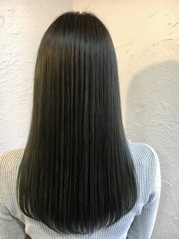 スーリール 和白店(Sourire)の写真/【和白】髪質改善TRあり◎ナチュラルな仕上がりのストレートが大好評♪あなた至上最高の艶髪へ―…