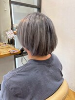 ヘア ルーナ バイ アプリーレ(hair lune by Aprire)&nbsp;大人可愛い小顔マッシュショートボブ×シルバーヘア40代50代60代