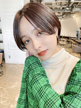 ショート/ハンサムショート/センターパート/髪質改善/艶カラー