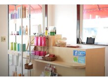 イチカワ ビューティーサロン(Ichikawa Beauty Salon)の雰囲気（ヘアケア商品も充実☆美髪へ導きます◇）