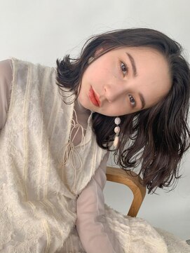 ナル(nalu.) ボブ / ロブ / 透明感カラー / くすみベージュ