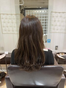 スティラ スムース 高田馬場(Stilla smooth) 美髪イルミナカラー　オリーブブラウン