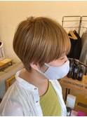 Short × beige color