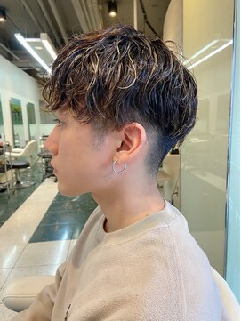 モア 下通店(MORE) スパイラルパーマ/刈り上げマッシュ