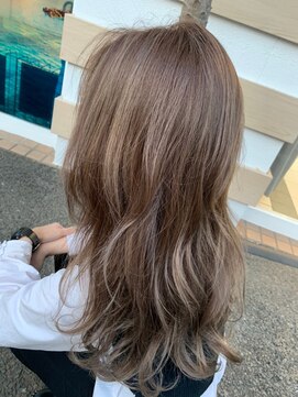 エクセル 横須賀モアーズ店(EXCEL) シーサイドハイライトカラー