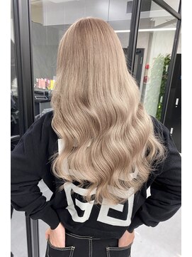 リア 大阪梅田(Ria) ~ミルクティーべージュ シールエクステ~【Ria 大阪 梅田】