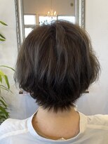 ニコラ(nicola) ショートカットショートボブふんわりパーマ大人ショート