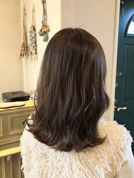 メルク(merc) ミディアム/ベージュ/グレージュ/巻髪/宇都宮