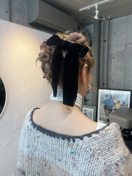 ホテリー(Hotely) ヘアセット　ダブルカラー/インナーカラー/イヤリングカラー/