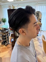 ラナ(LANA)&nbsp;緩やかフェード×7:3分けで大人の清潔感スタイル
