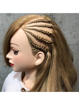 スタジオカラー(Studio Color) コーンロウ