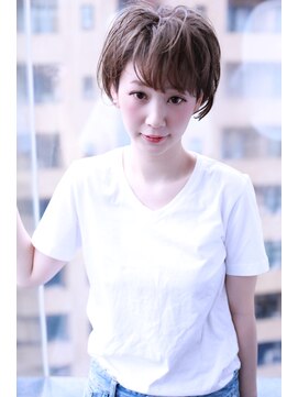 シーラス バイクラウドゼロ(Cirrus by Cloud zero) 大人可愛いアッシュカラー小顔ショート【Cirrus by Cloud zero】