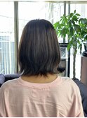 大人可愛い　外ハネくびれ肩ラインワンカール/オリーブベージュ