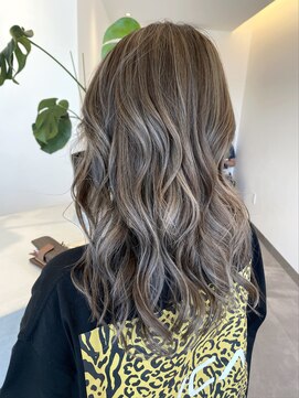 フェーディン(fa/din) ペールベージュ/コントラストハイライトカラー