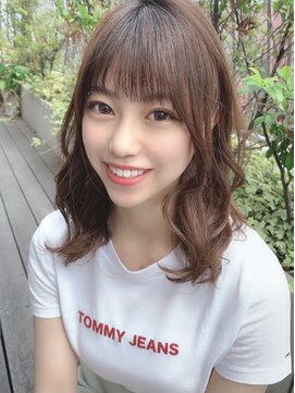 シルクレイ 吉祥寺店(Silk-lei) 大人かわいいフェザーバングのモテカーキグレージュ外ハネ吉祥寺