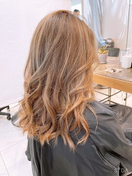 ワン 横浜(ONE005) 動きのあるレイヤースタイル