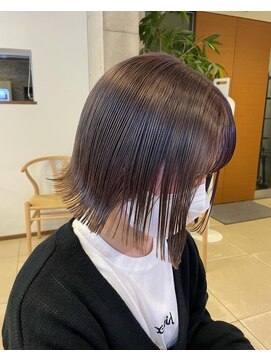 アチーブリス(achieve Liss) 透け感抜群♪大人かわいい艶感ぱっつんボブ