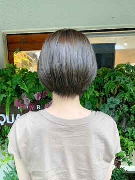 スクエアウーノ 博多(SQUARE＊UNO HAKATA) ミントカラーショート