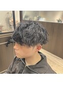 マッシュ　波パーマ　ツーブロック　刈り上げ