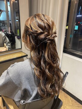 ハイル(KHAIR) ハーフアップ　／　MIREI