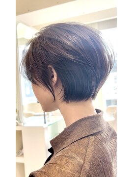 マッシュアンドマッシュアヴェダ ららぽーと福岡店(mash&mash AVEDA) 40代50代60代大人ハンサムショート