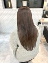 アグ ヘアー ミロ 本厚木店(Agu hair milo)&nbsp;シルバーグレージュ×ULTOWA