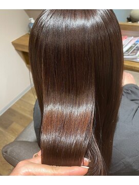 シー 東橋良店(She) 【艶カラー+Ｍトリートメント】　30代、40代、50代