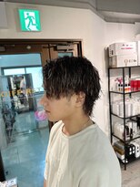 シャンプーボーイ 佐賀(SHAMPOO BOY) 緩めスパイラルパーマ【スパイラル/ハイライト/センターパート】