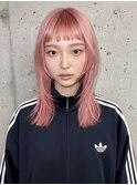 ハイトーンピンク　ハッシュカット　レイヤーカット