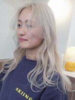 プネル(punel)&nbsp;マナトホワイトベージュミルクティーブロンド