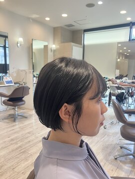 首元きれいな大人ショート