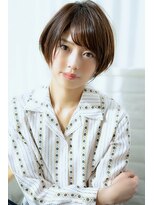 アヴァロン(AVALON)&nbsp;30、40代にオススメ！ひし形小顔ショートボブ×ハイライト