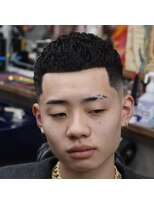 スピナーバルベアリーア(SPINNER BARBERIA)&nbsp;人気の濡れパン×クロップスキンフェード