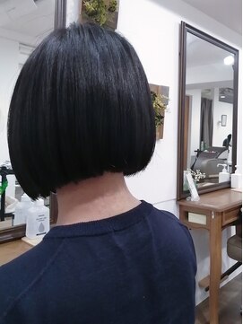 ヘアーサロン ラフリジー(Loufreasy) 【ヘアドネーション】黒髪前下がりボブ