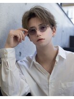 サイ(sai) ナチュラルセンターパート プラチナベージュ