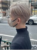 968外国人風カラー刈り上げツーブロックブロンドヘアバイカラー